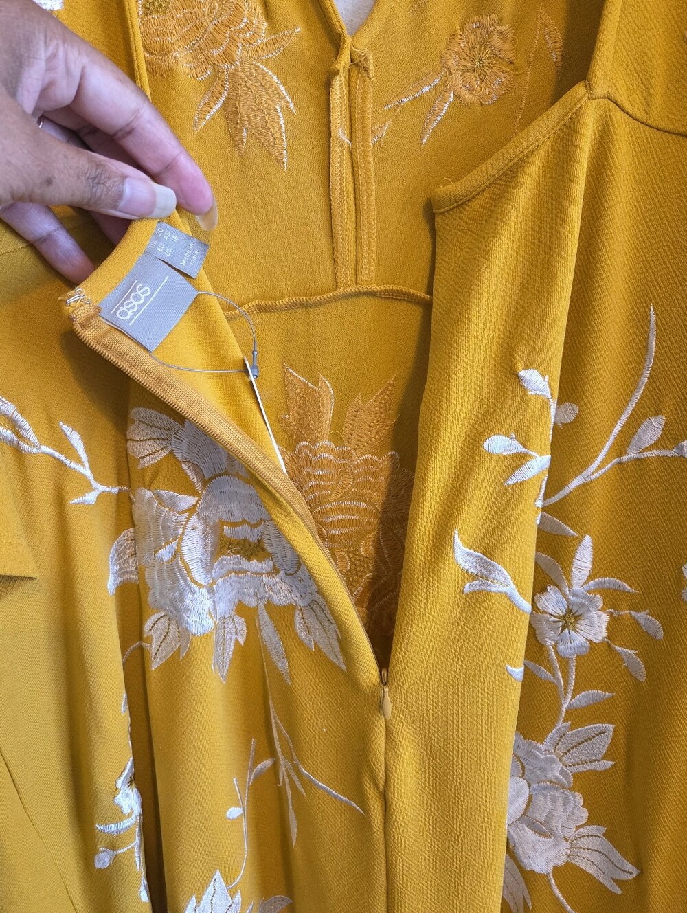 ASOS Design Curve Floral Embroidered Fringe V-Neck Midi Dress 16 Wedding Guest - Picture 11 of 14